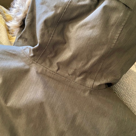 North Face down parka - Picture 6 of 6